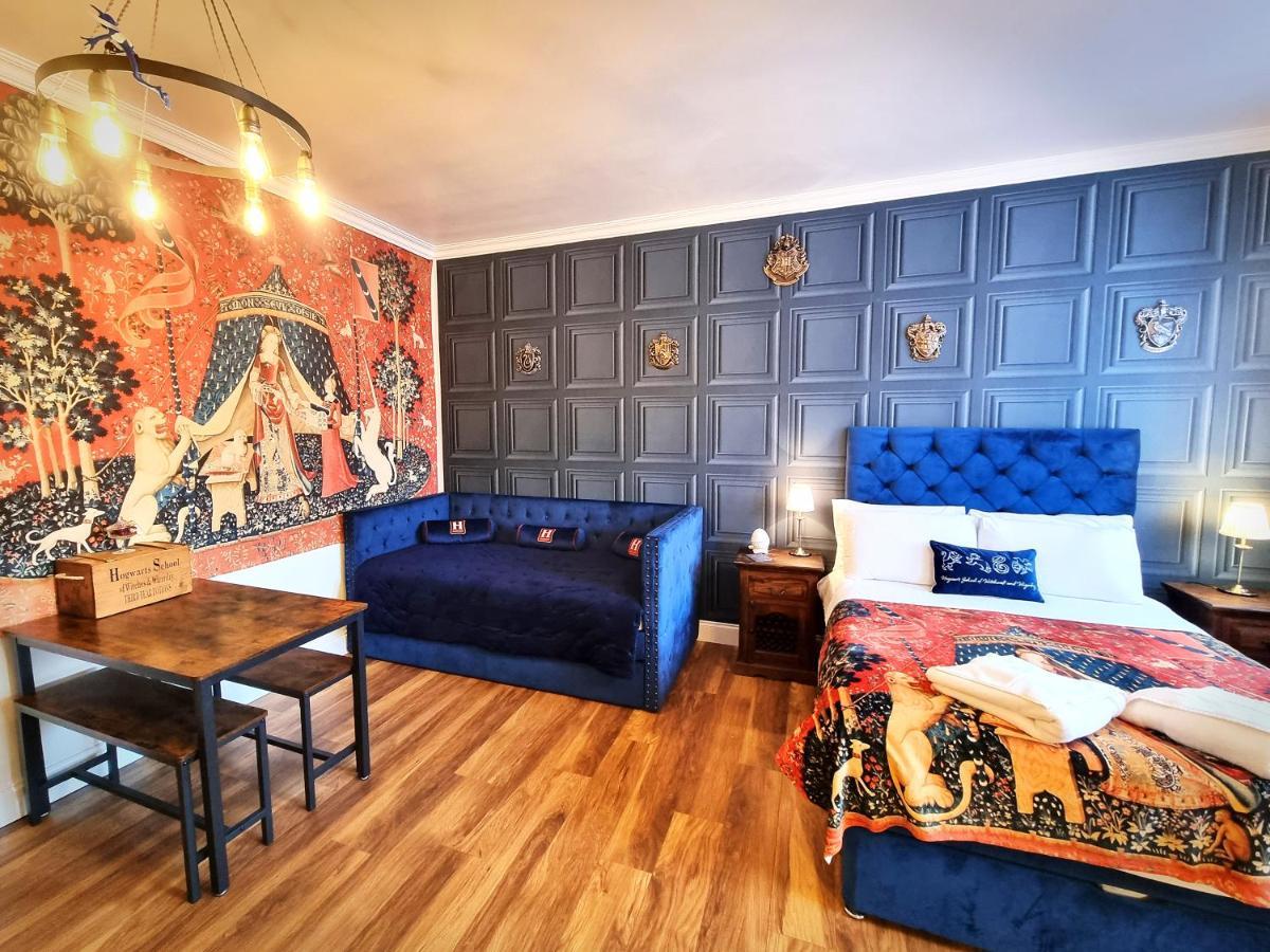 Ricky Road Guest House - Premium วัตฟอร์ด ภายนอก รูปภาพ