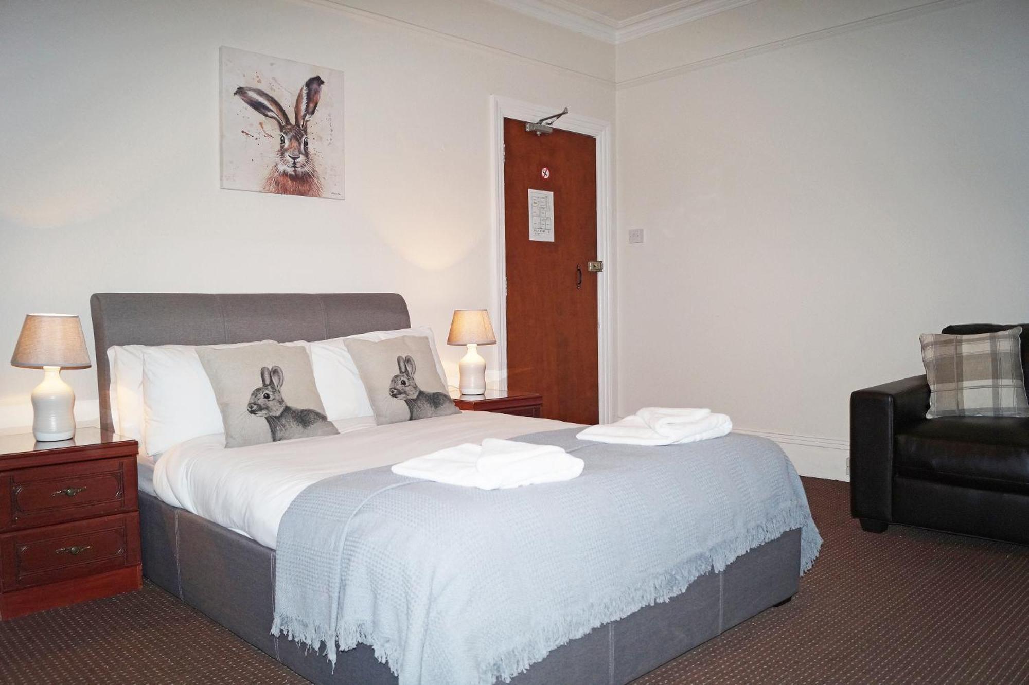 Ricky Road Guest House - Premium วัตฟอร์ด ห้อง รูปภาพ
